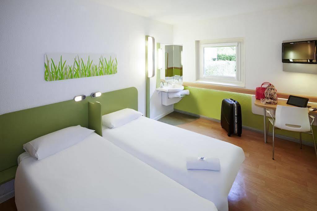 Ibis Budget Koeln Messe Exterior foto
