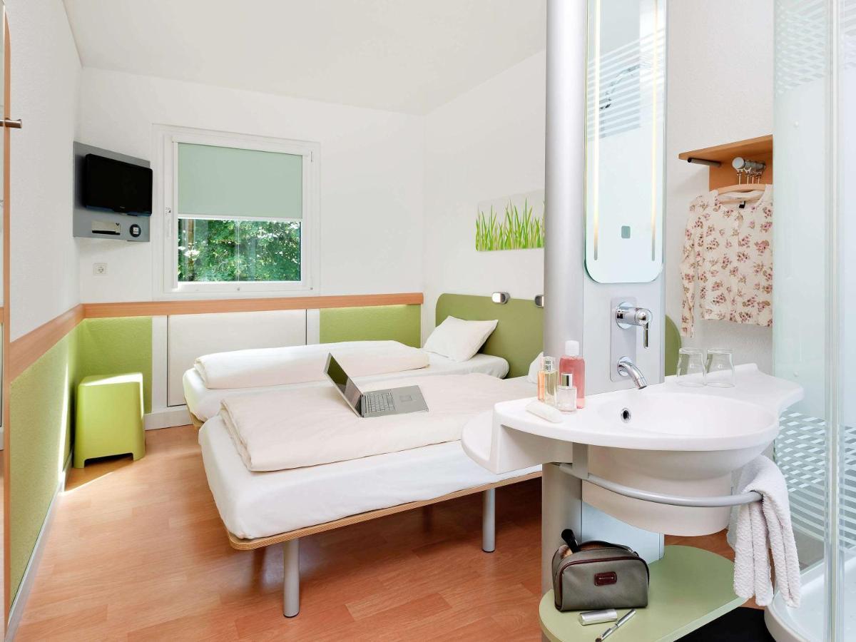 Ibis Budget Koeln Messe Exterior foto